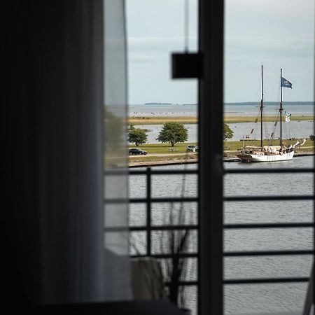 Oe Seaside Suites & Spa Kuressaare Eksteriør bilde