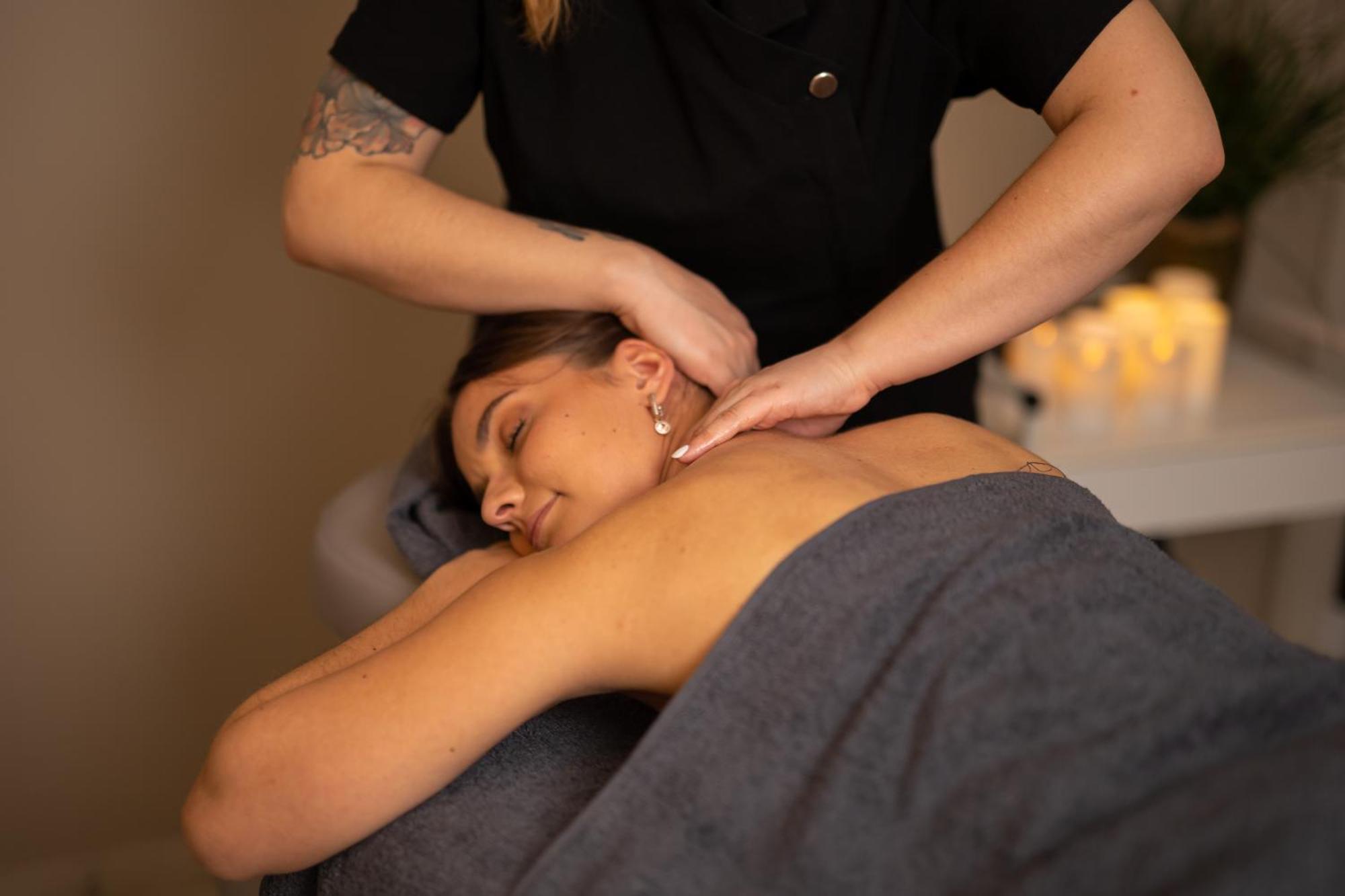 Oe Seaside Suites & Spa Kuressaare Eksteriør bilde