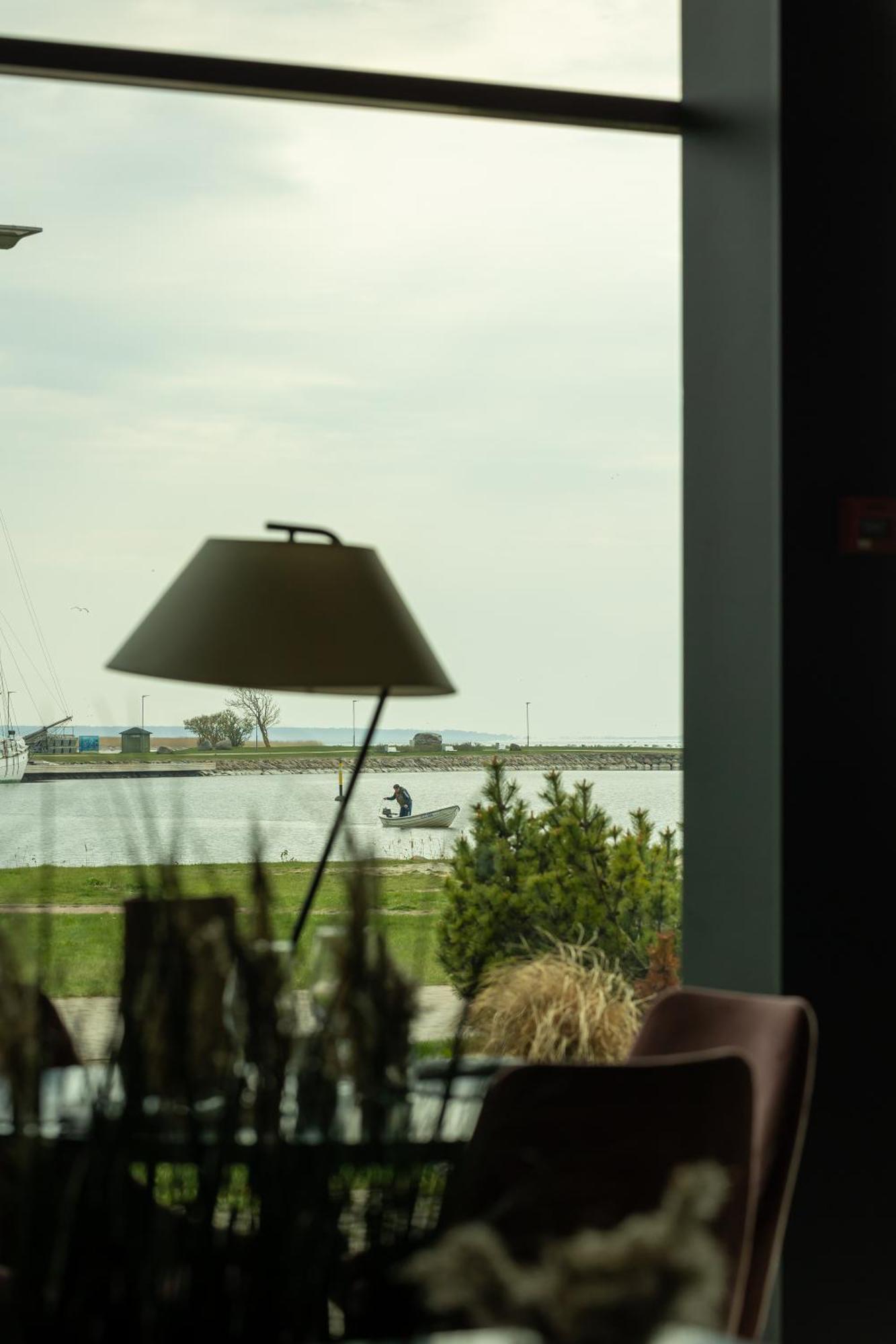 Oe Seaside Suites & Spa Kuressaare Eksteriør bilde