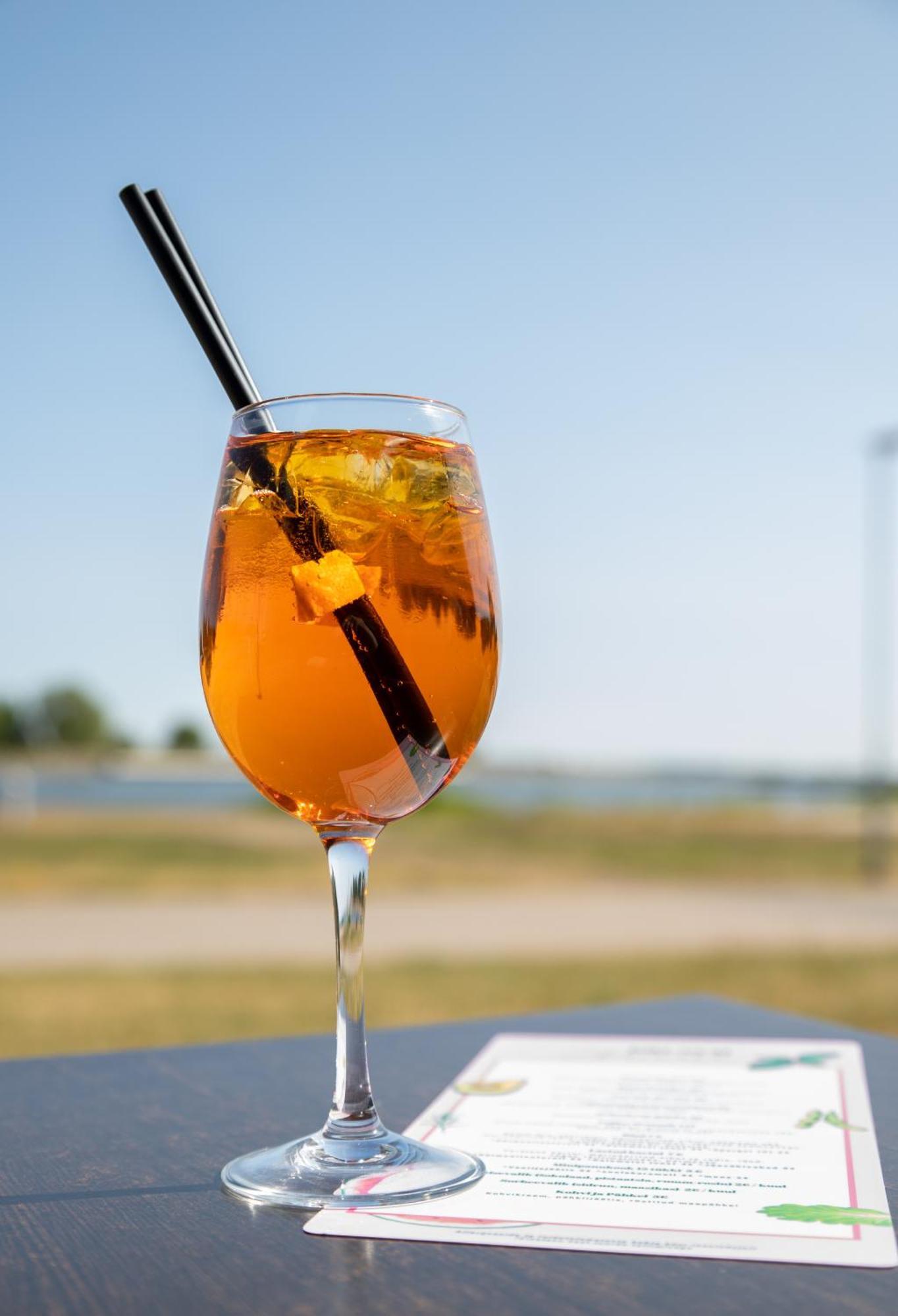 Oe Seaside Suites & Spa Kuressaare Eksteriør bilde