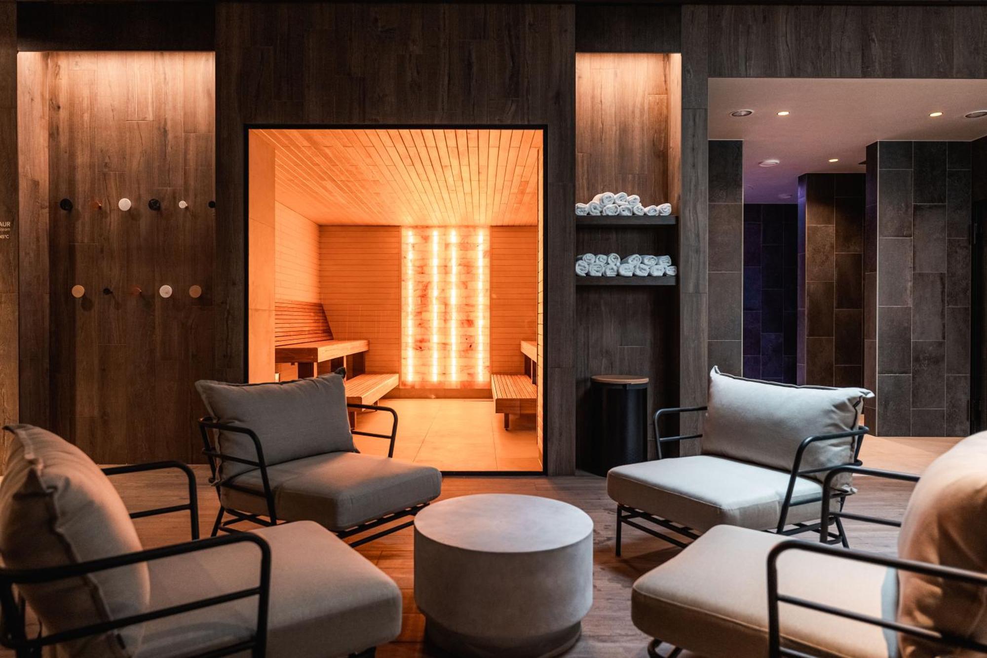 Oe Seaside Suites & Spa Kuressaare Eksteriør bilde